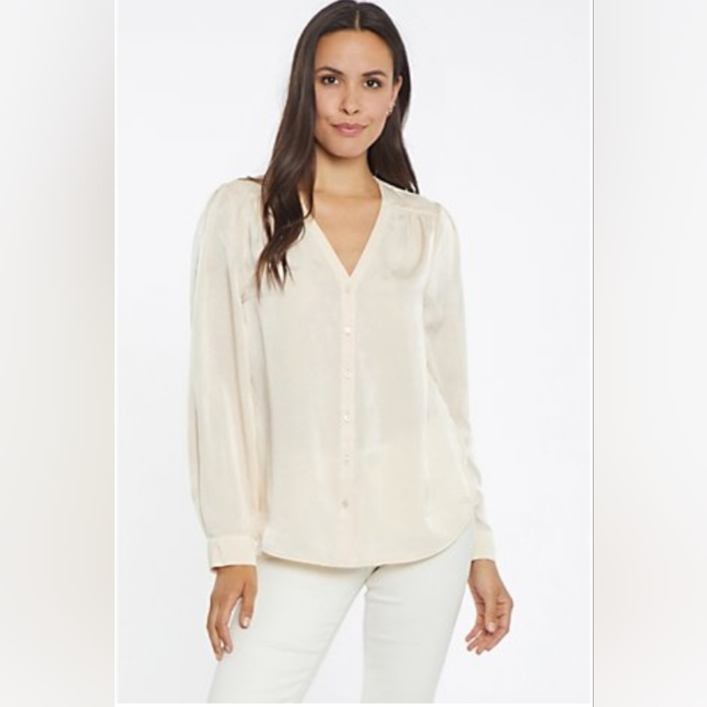 NWT Roeyshouse Cream Button Down Blouse Size XXL
